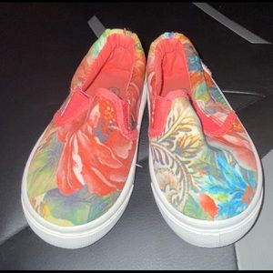 toddler slip on shoes